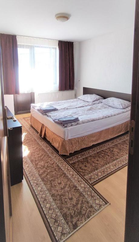 Djolevi Guesthouse Dobrinishte Ngoại thất bức ảnh