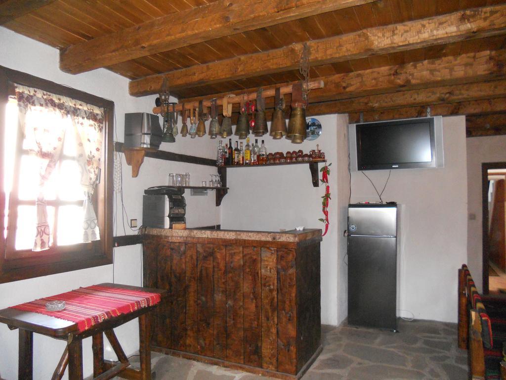 Djolevi Guesthouse Dobrinishte Ngoại thất bức ảnh